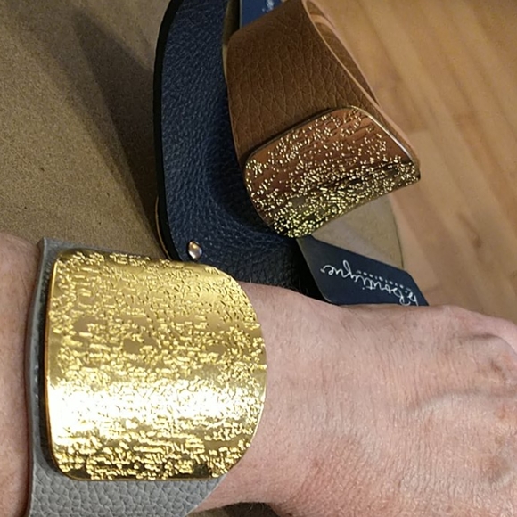 🇨🇦 Set of 3 Vegan Leather Wrist Cuffs - Picture 2 of 5